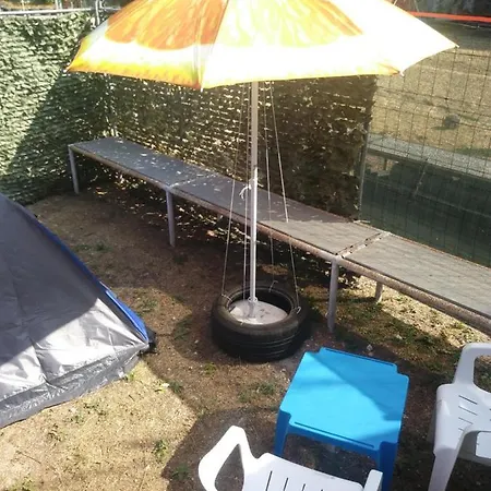 Campeggio Area Multisport E *