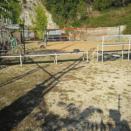 Casetta La Grotta Campsite
