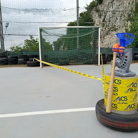 Casetta La Grotta Campsite